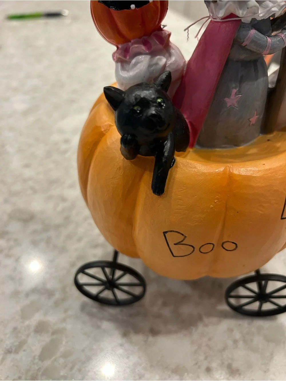 “New” Ghoulish Orange Pumpkin Witch & Friends Halloween Decoration